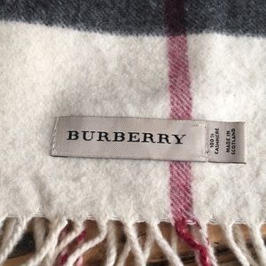Burberry Scarf ❄️